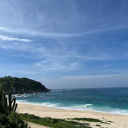 Manta Raya Hotel - Right On The Beach Cuatunalco Εξωτερικό φωτογραφία