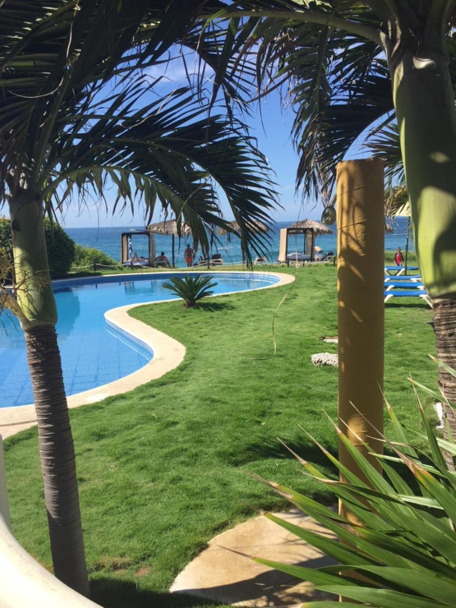 Manta Raya Hotel - Right On The Beach Cuatunalco Εξωτερικό φωτογραφία