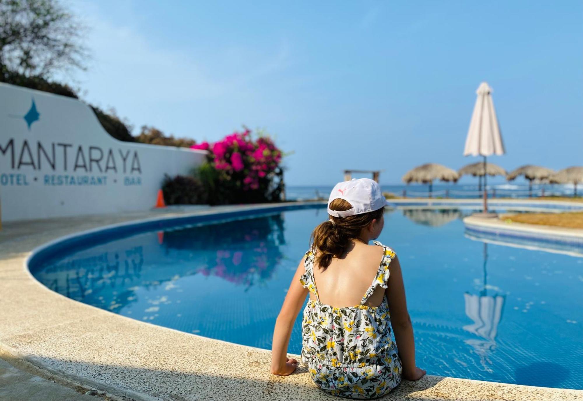Manta Raya Hotel - Right On The Beach Cuatunalco Εξωτερικό φωτογραφία