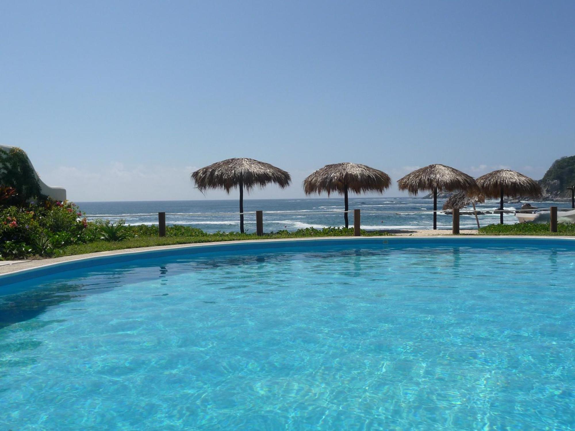 Manta Raya Hotel - Right On The Beach Cuatunalco Εξωτερικό φωτογραφία