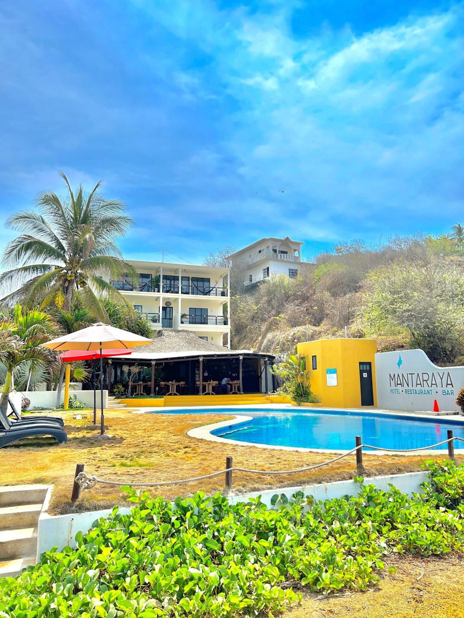 Manta Raya Hotel - Right On The Beach Cuatunalco Εξωτερικό φωτογραφία