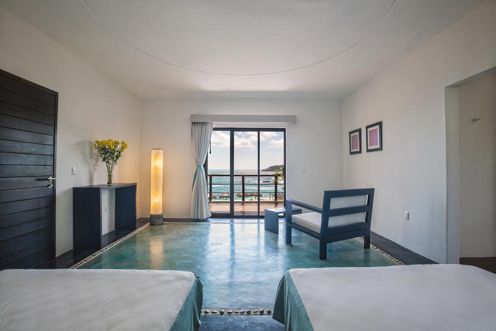 Manta Raya Hotel - Right On The Beach Cuatunalco Εξωτερικό φωτογραφία