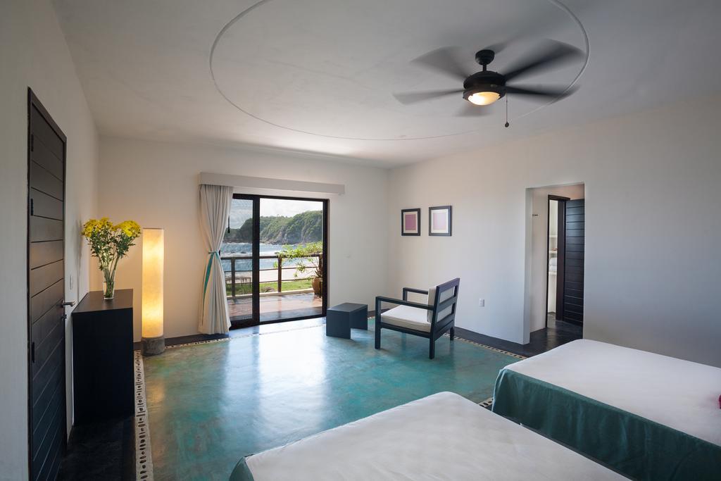 Manta Raya Hotel - Right On The Beach Cuatunalco Εξωτερικό φωτογραφία